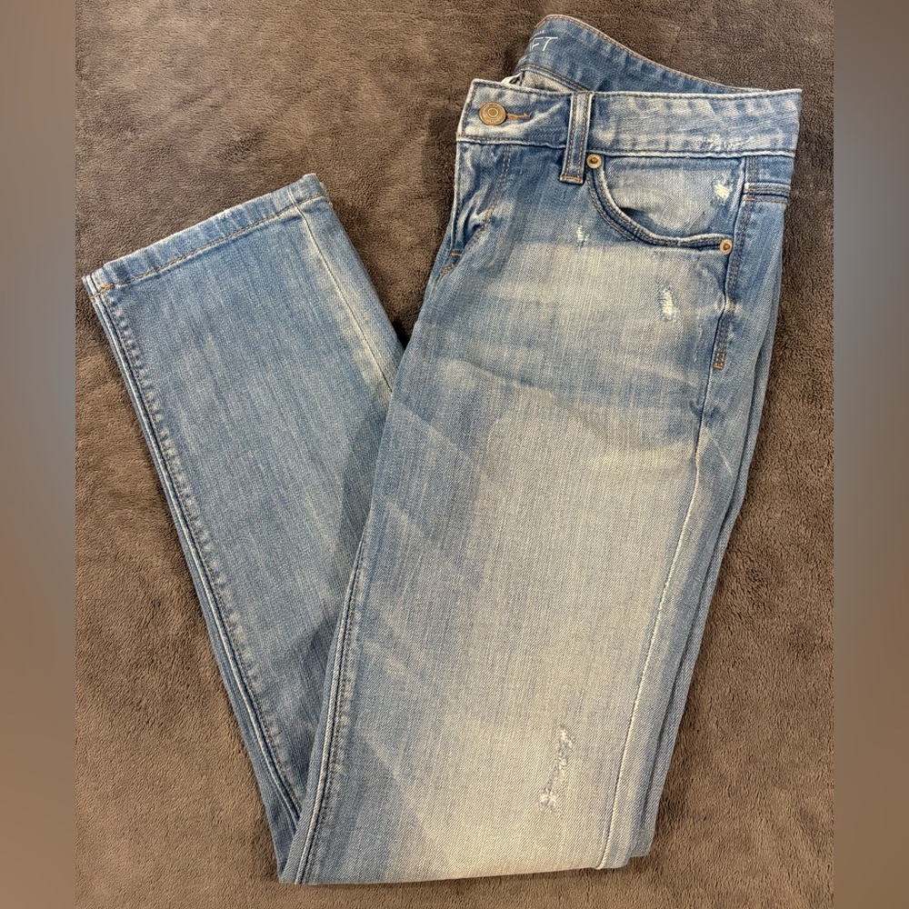🩵LOFT • Modern Slim lightly distressed jeans • 27/4P • GUC
